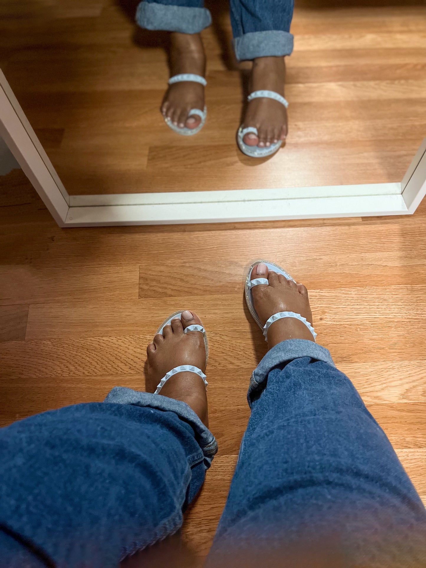 Eve - Blue jelly sandal with toe ring